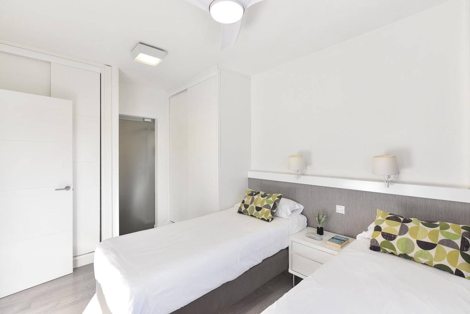 Modern Iguazu Apartment Плая дел Инглес Екстериор снимка